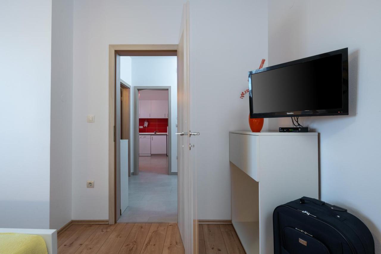 Apartments Greta & Ivona PUY Exterior foto