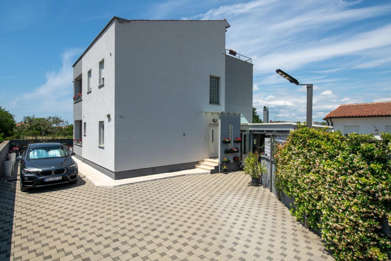 Apartments Greta & Ivona PUY Exterior foto